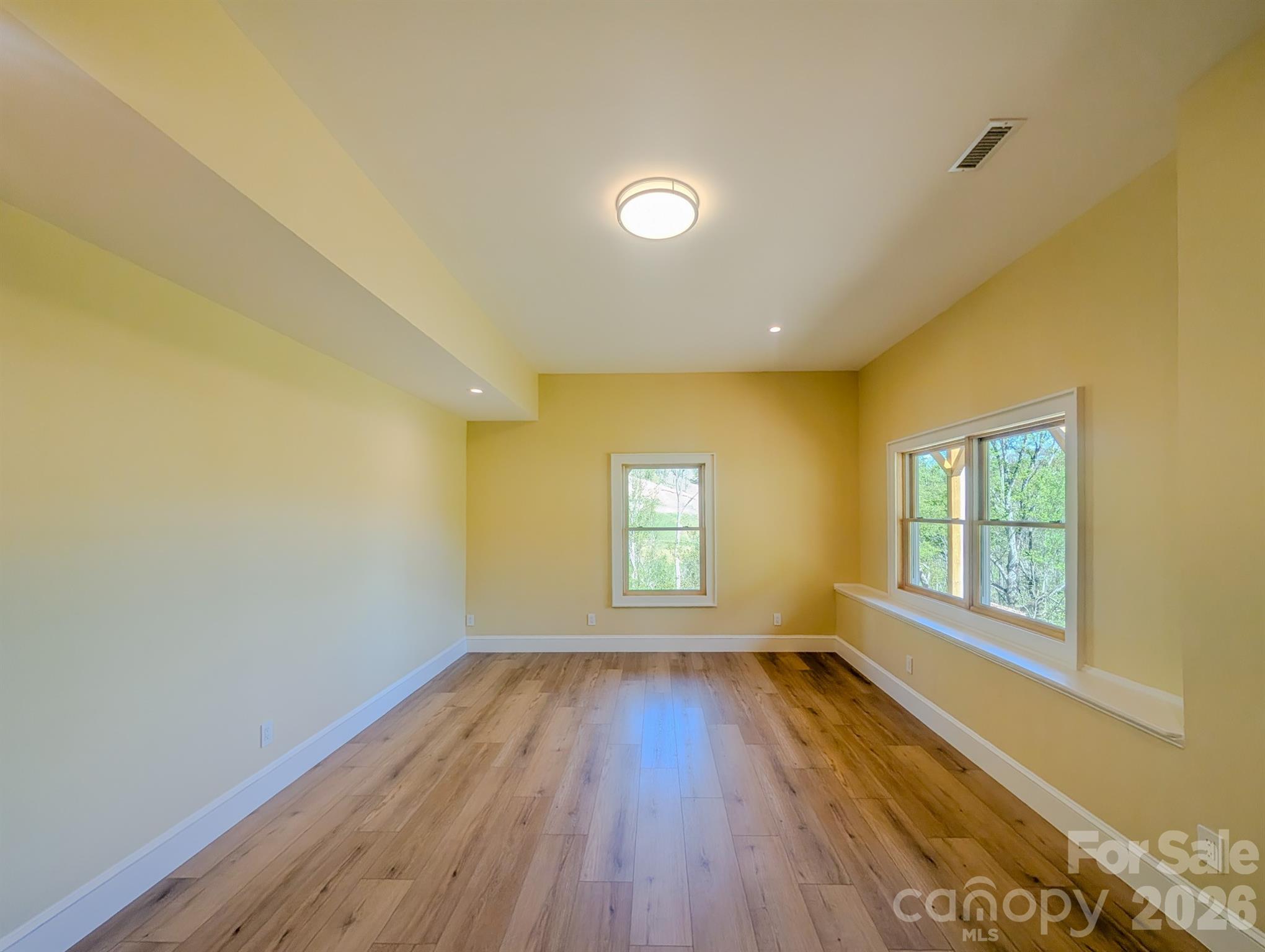 338 Majestic Mountain Drive — Burnsville