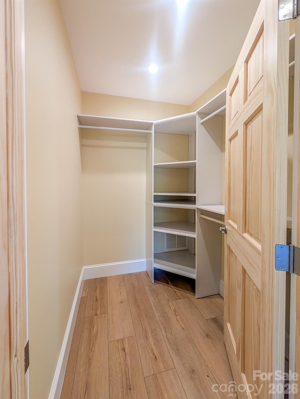 338 Majestic Mountain Drive — Burnsville