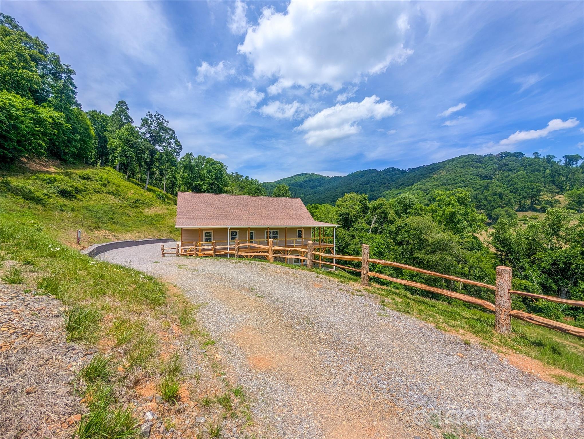 338 Majestic Mountain Drive — Burnsville