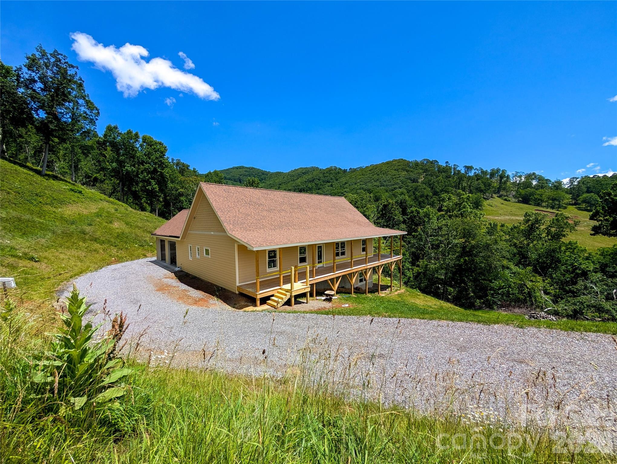 338 Majestic Mountain Drive — Burnsville