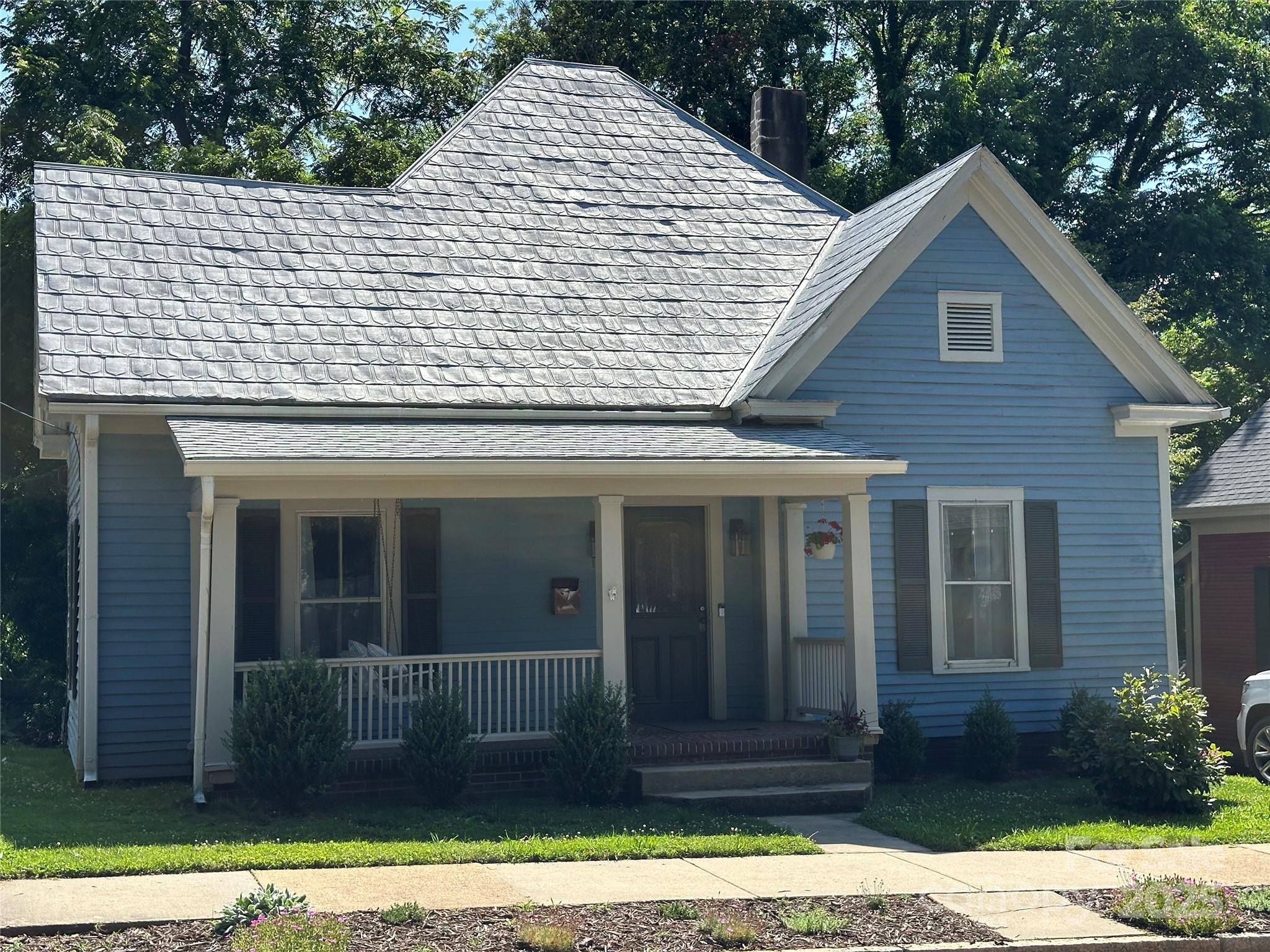 115 E Steele Street — Salisbury