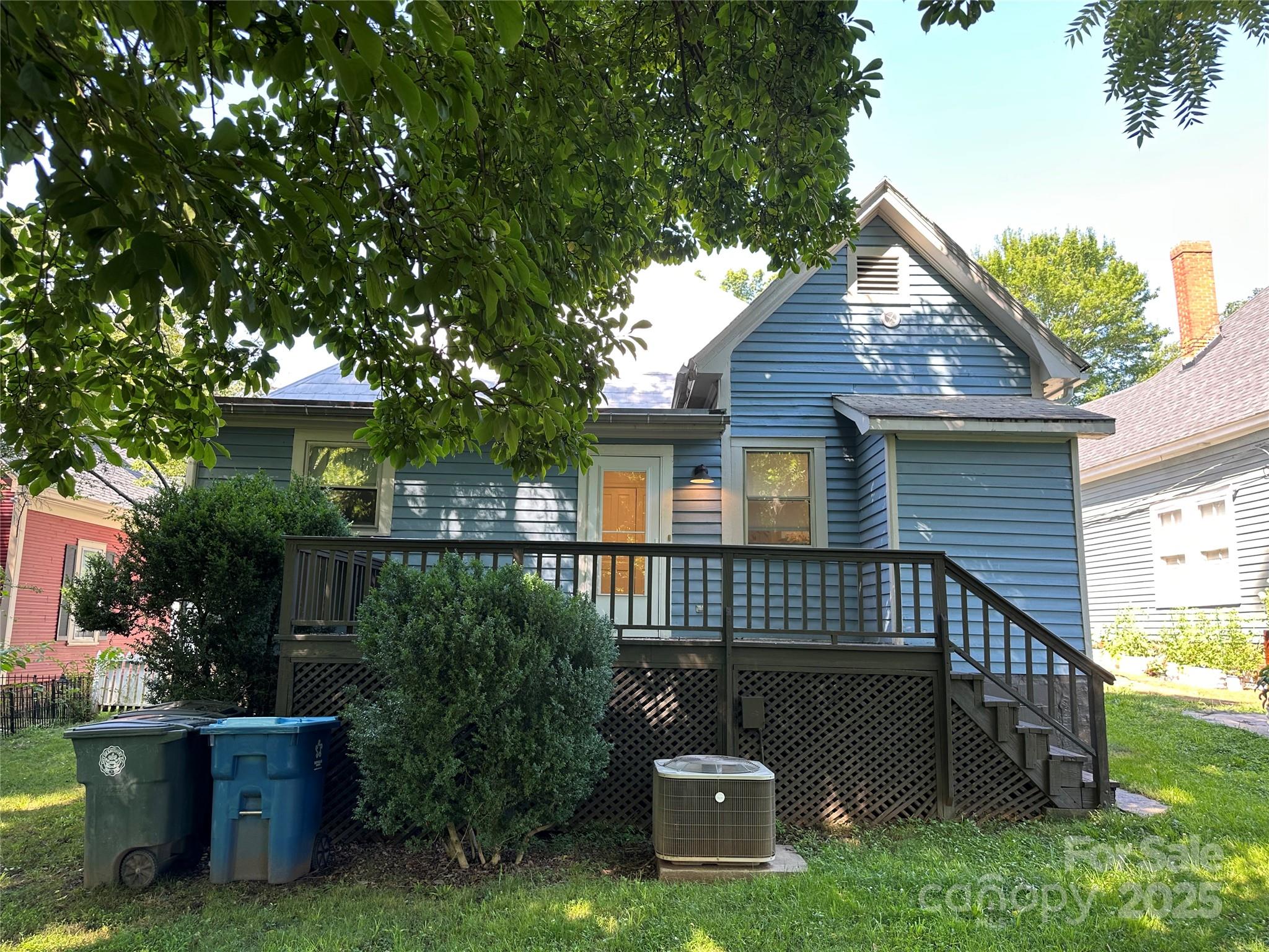 115 E Steele Street — Salisbury