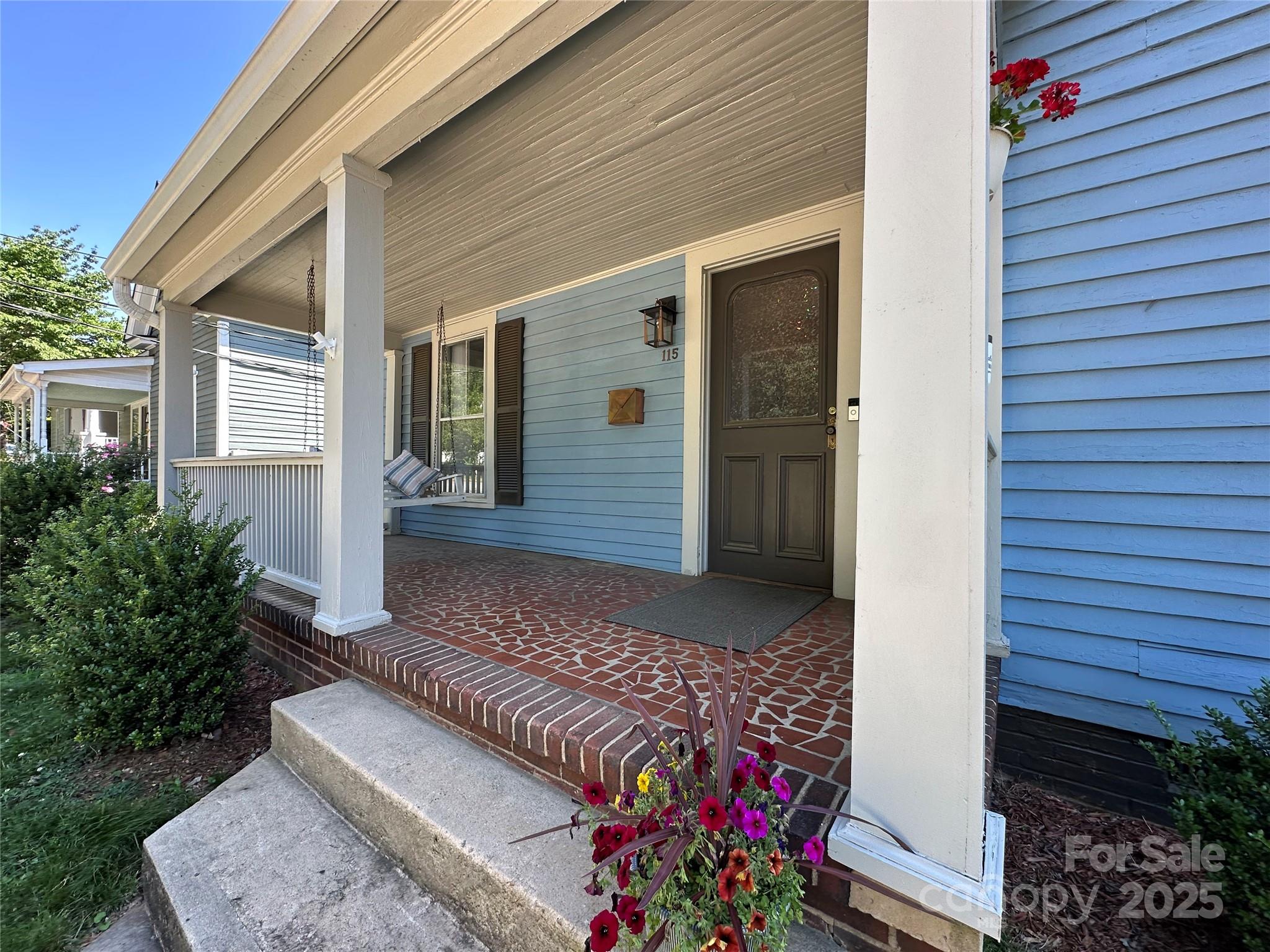 115 E Steele Street — Salisbury