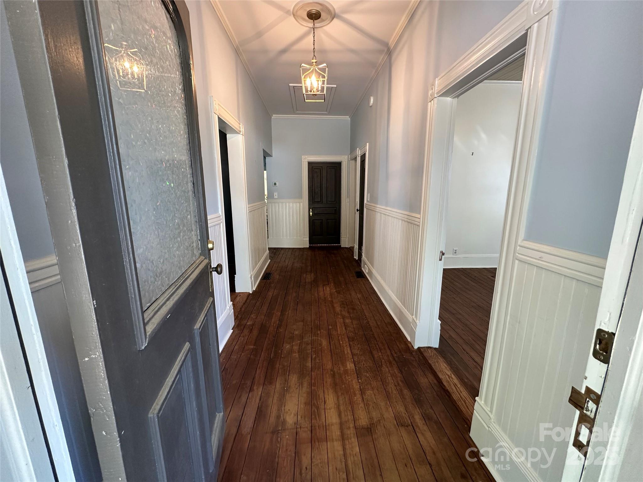 115 E Steele Street — Salisbury