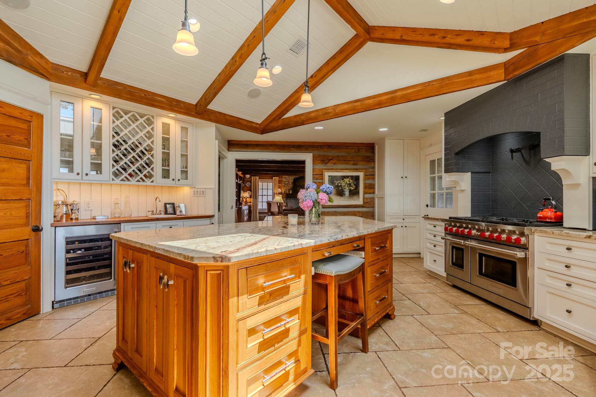 650 Golf Course Road — Columbus