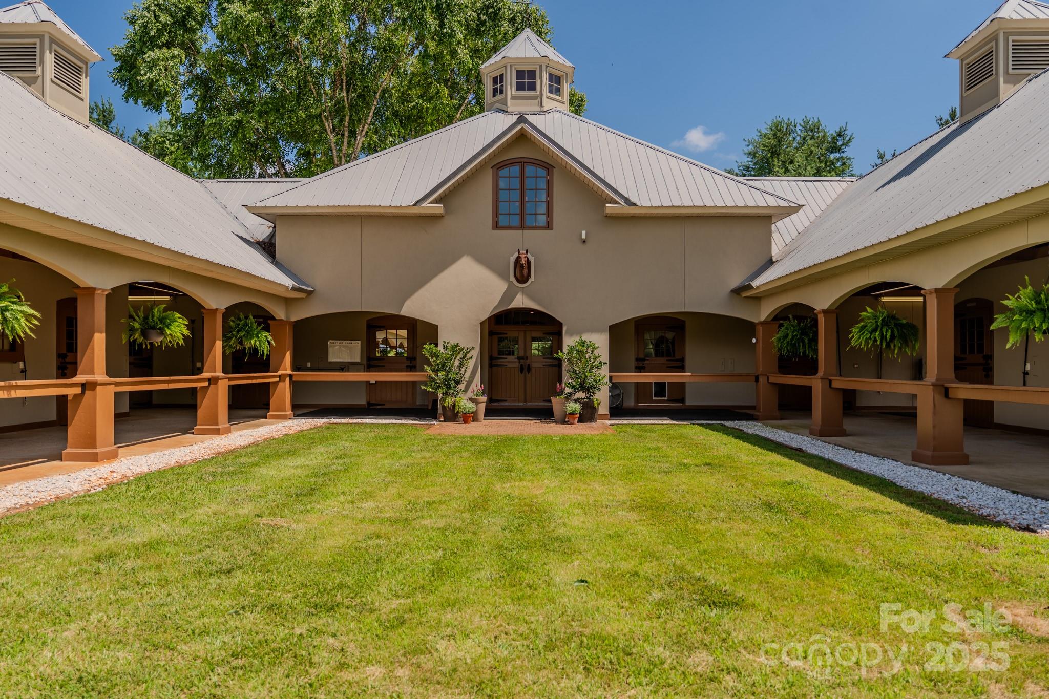 650 Golf Course Road — Columbus