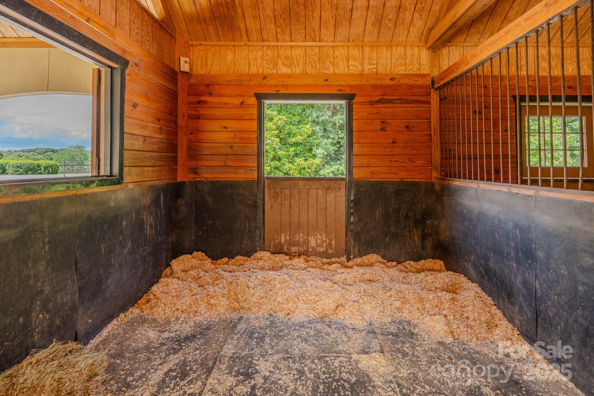 650 Golf Course Road — Columbus