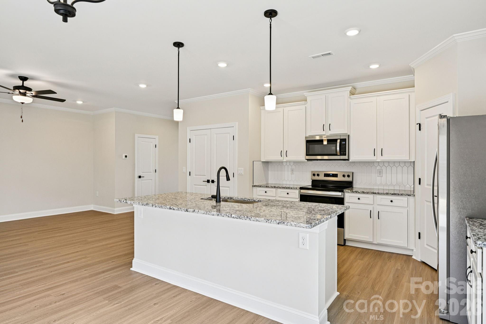 109 Rills Crossing Way — Troutman