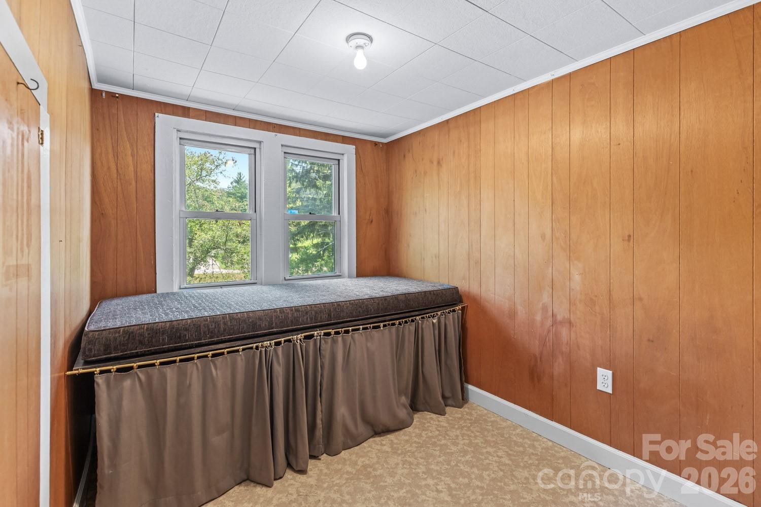 160 Mclean Road — Weaverville