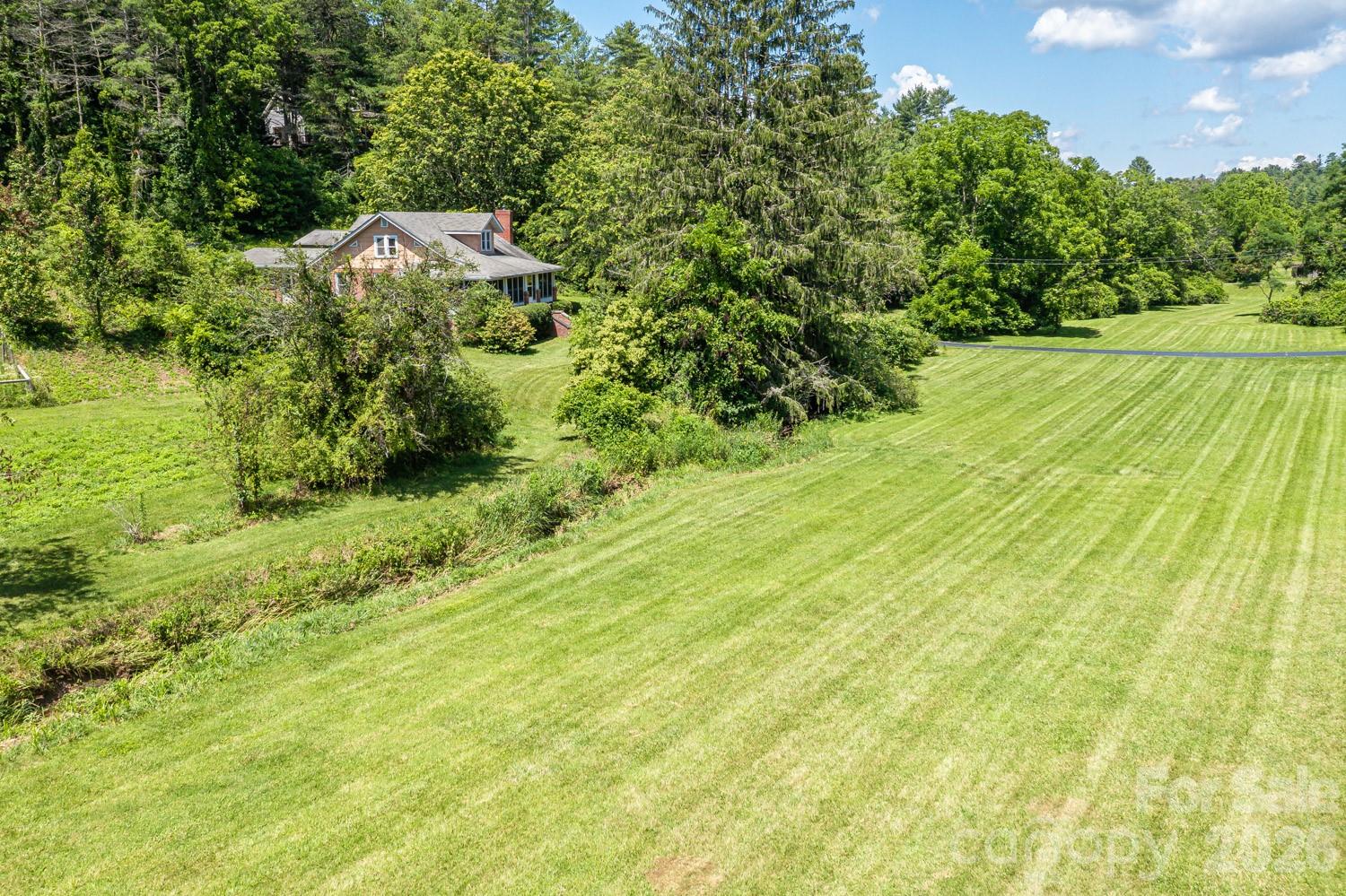 160 Mclean Road — Weaverville