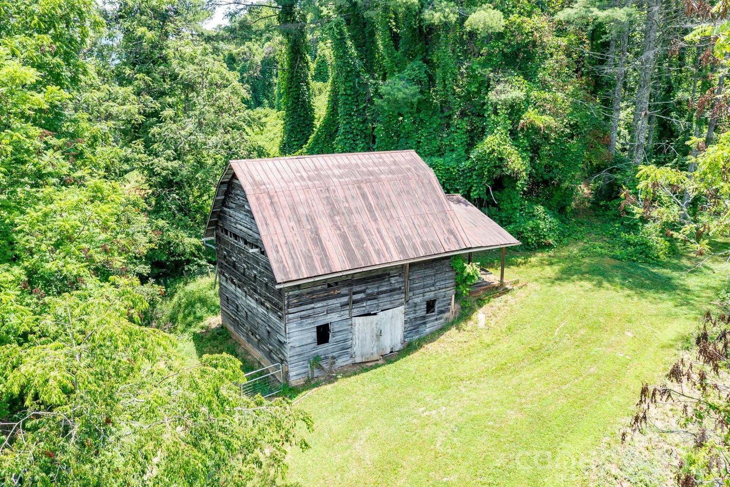 160 Mclean Road — Weaverville