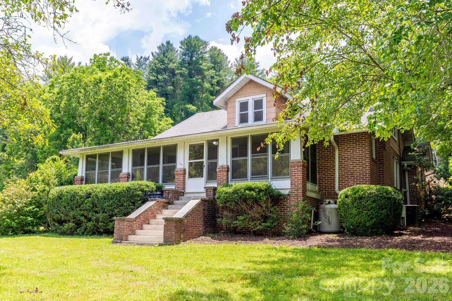 160 Mclean Road — Weaverville
