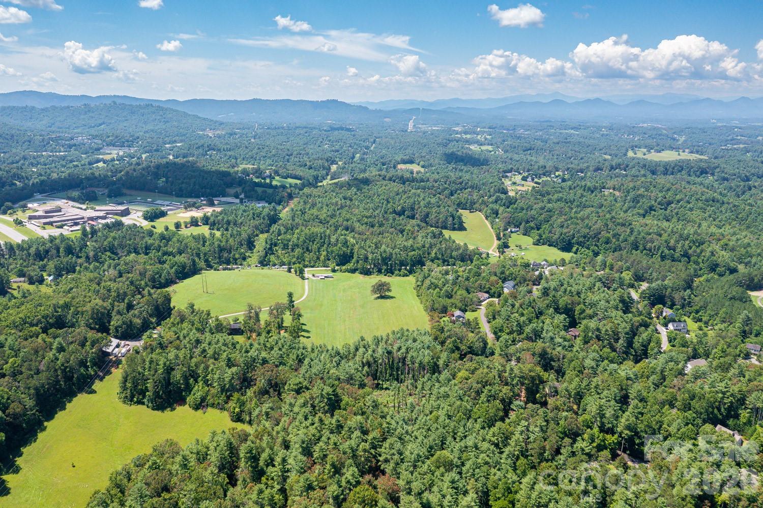 160 Mclean Road — Weaverville