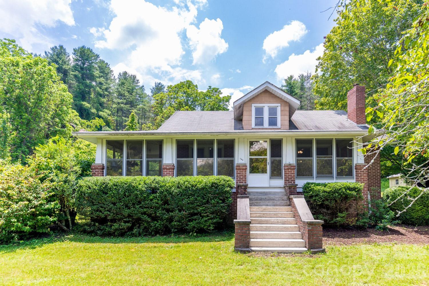 160 Mclean Road — Weaverville