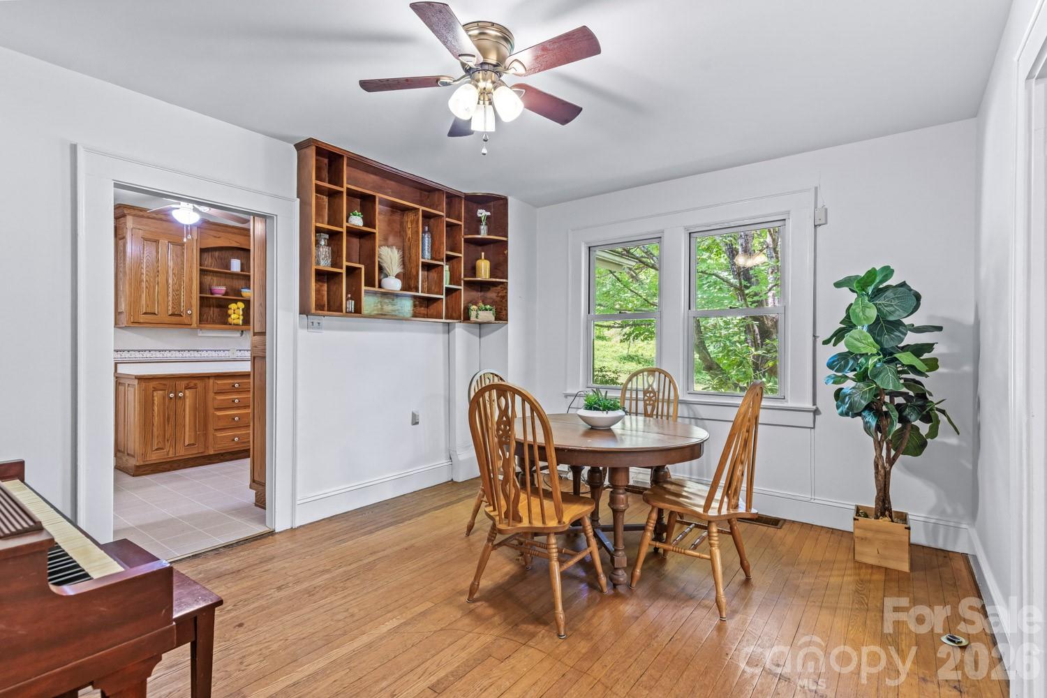 160 Mclean Road — Weaverville