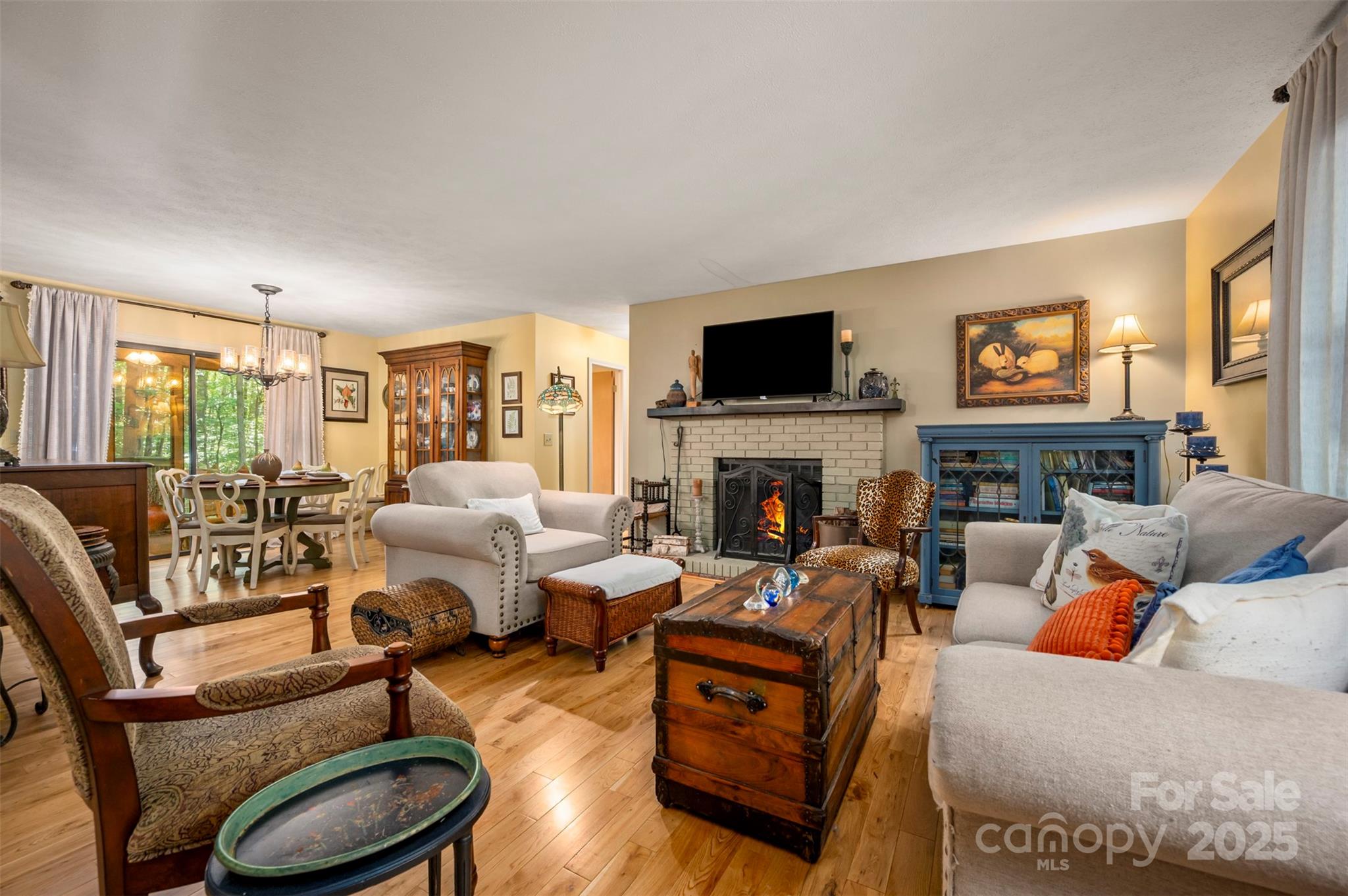 144 Beechwood Drive — Columbus