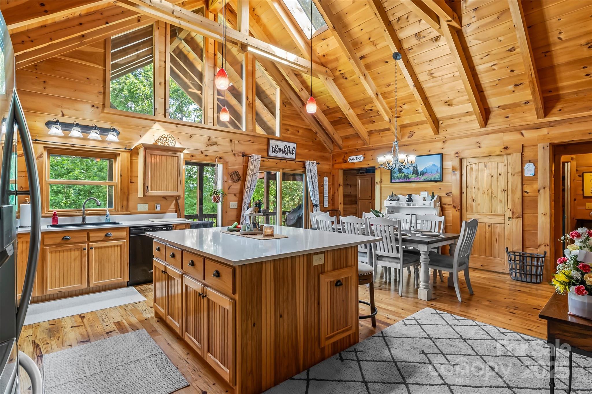 279 Outback Trail — Nebo