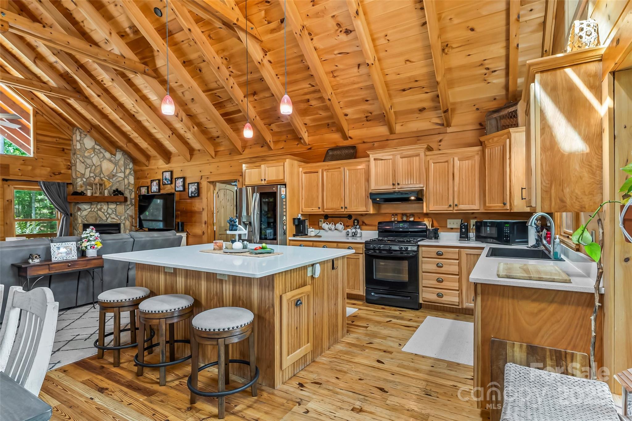 279 Outback Trail — Nebo