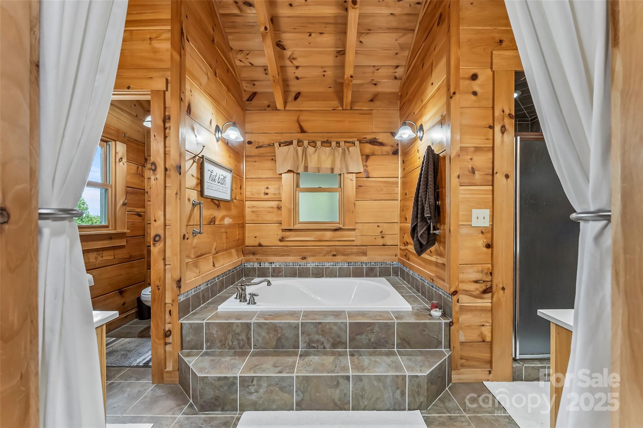 279 Outback Trail — Nebo