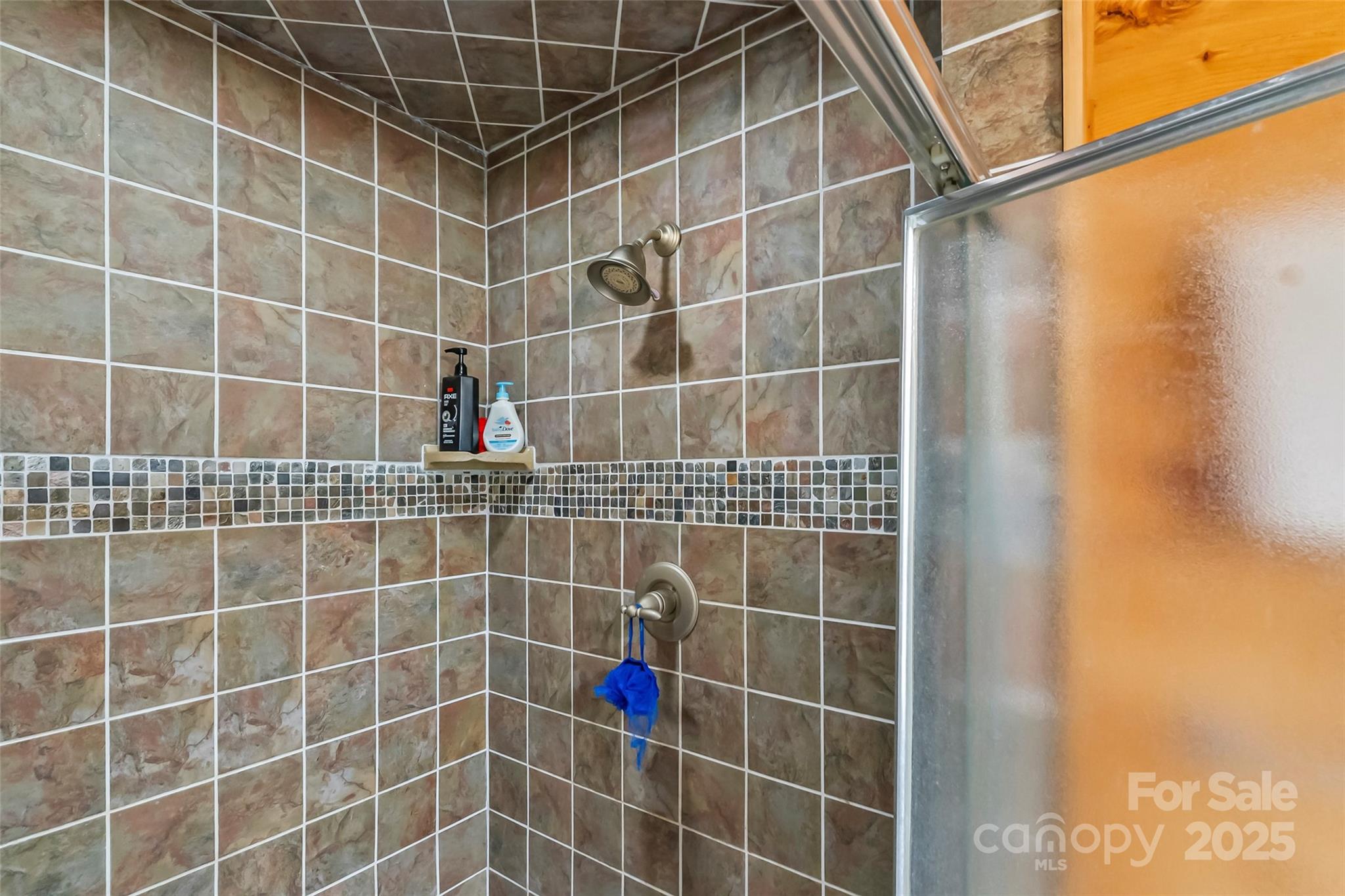 279 Outback Trail — Nebo