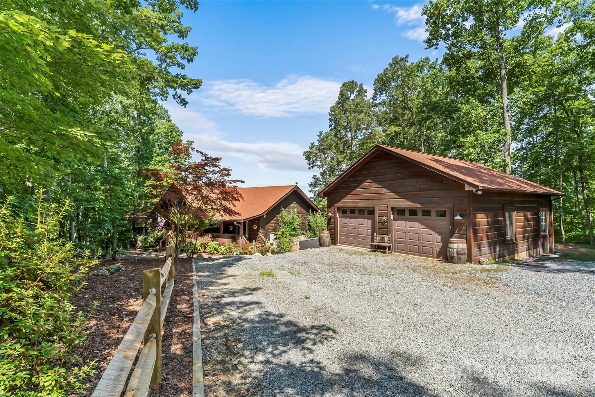 279 Outback Trail — Nebo