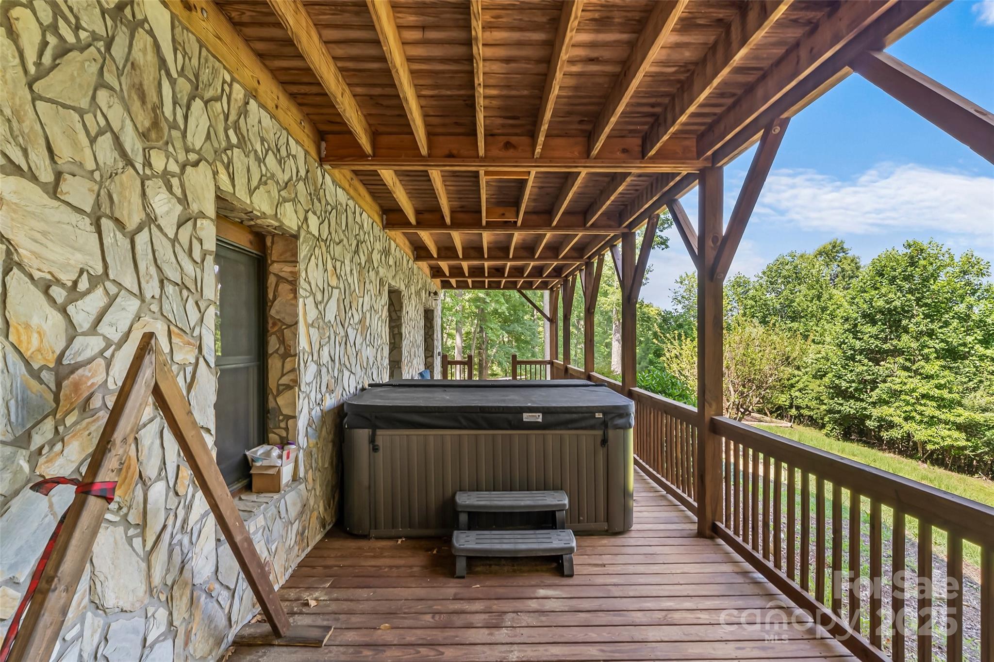 279 Outback Trail — Nebo