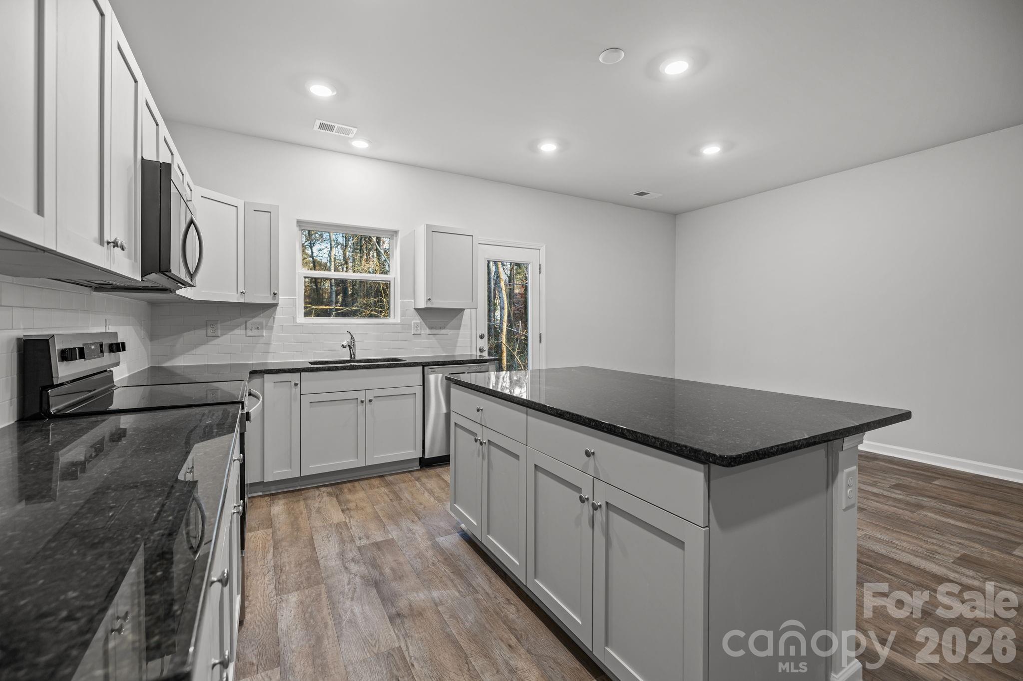 4552 Green Drake Drive — Charlotte