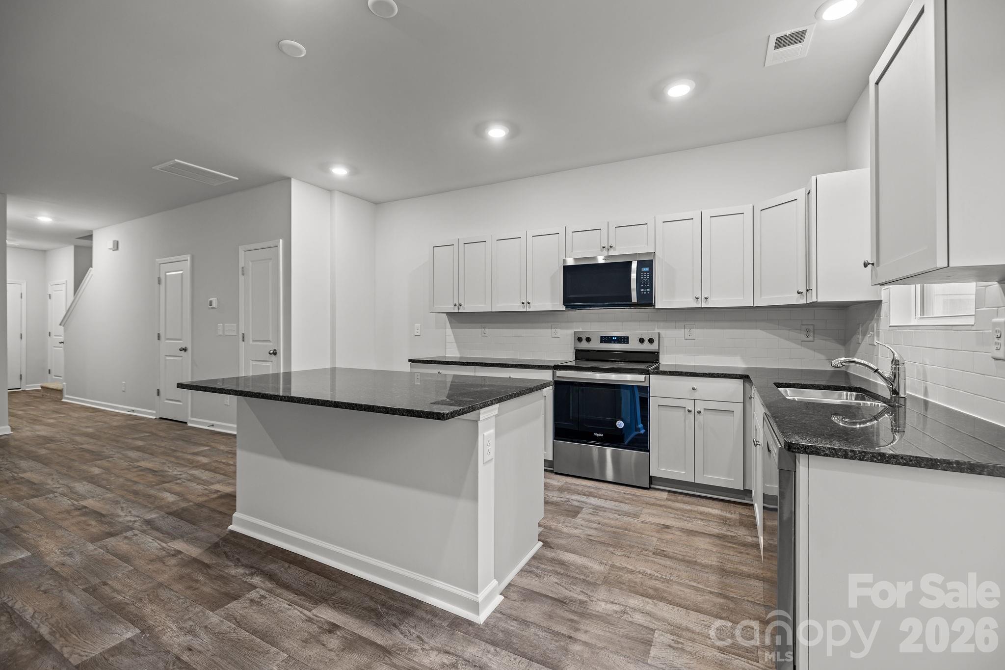 4552 Green Drake Drive — Charlotte