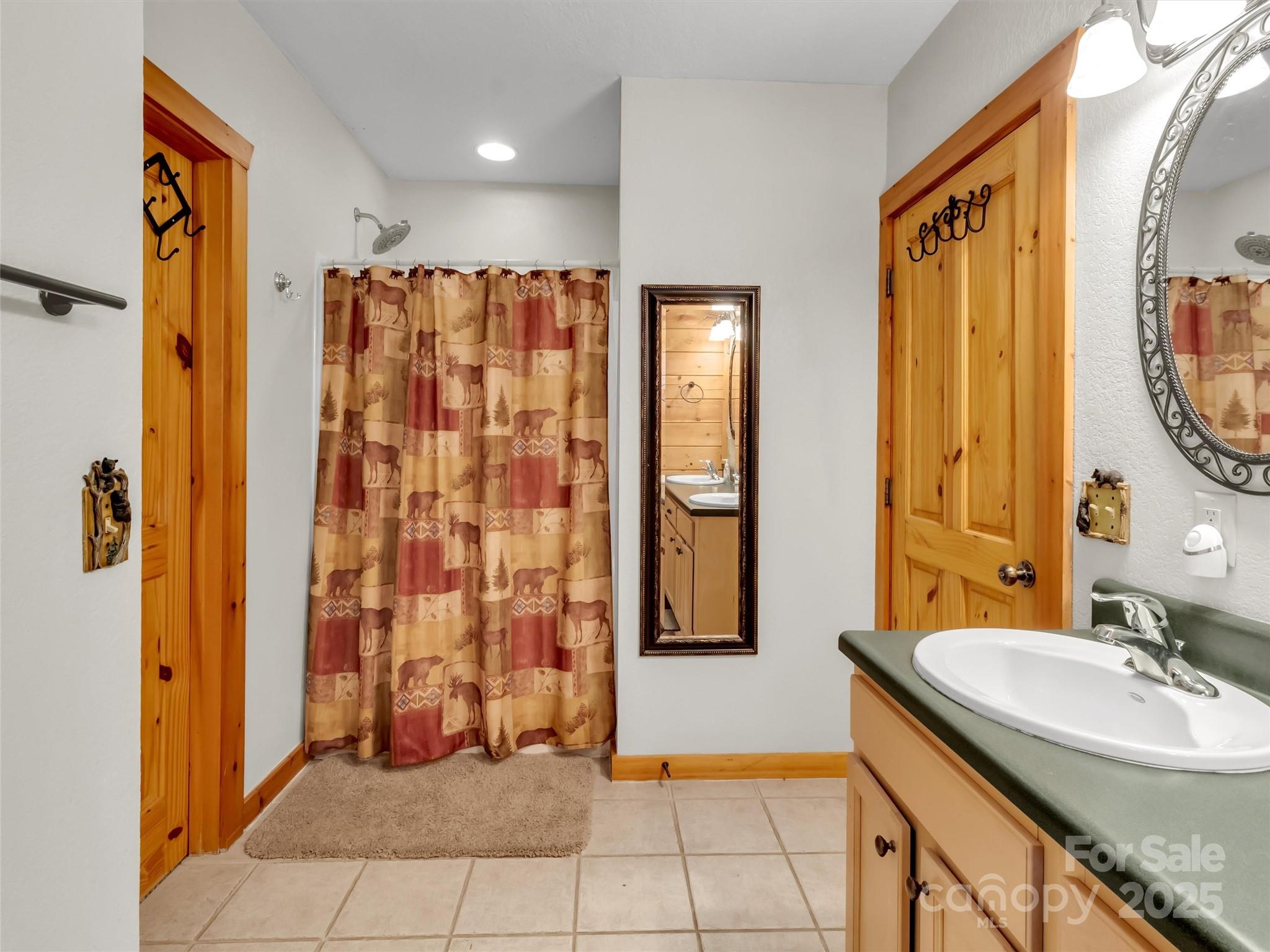 1064 Point Of View Drive — Waynesville