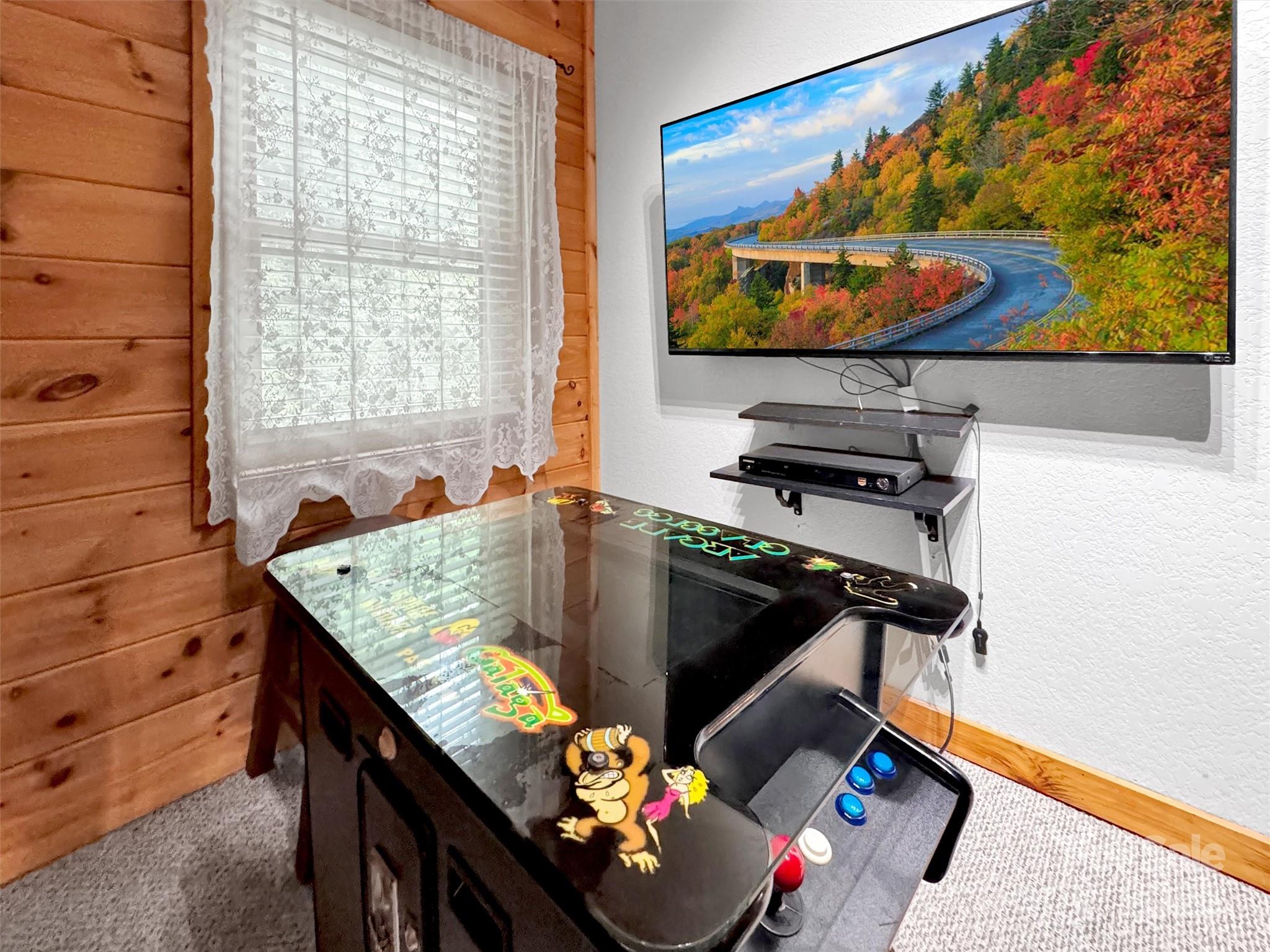1064 Point Of View Drive — Waynesville