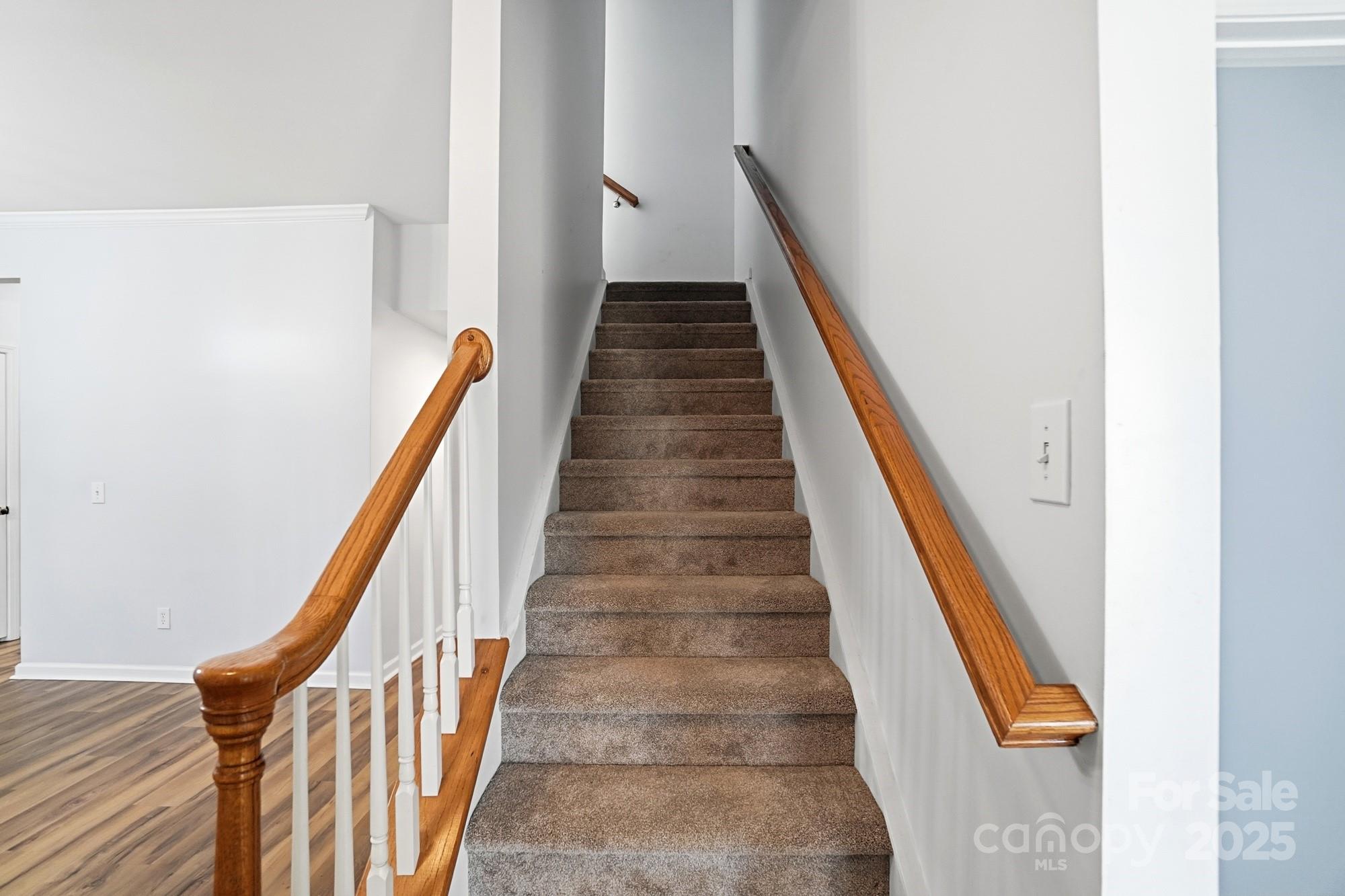 630 Springhouse Place — Clover