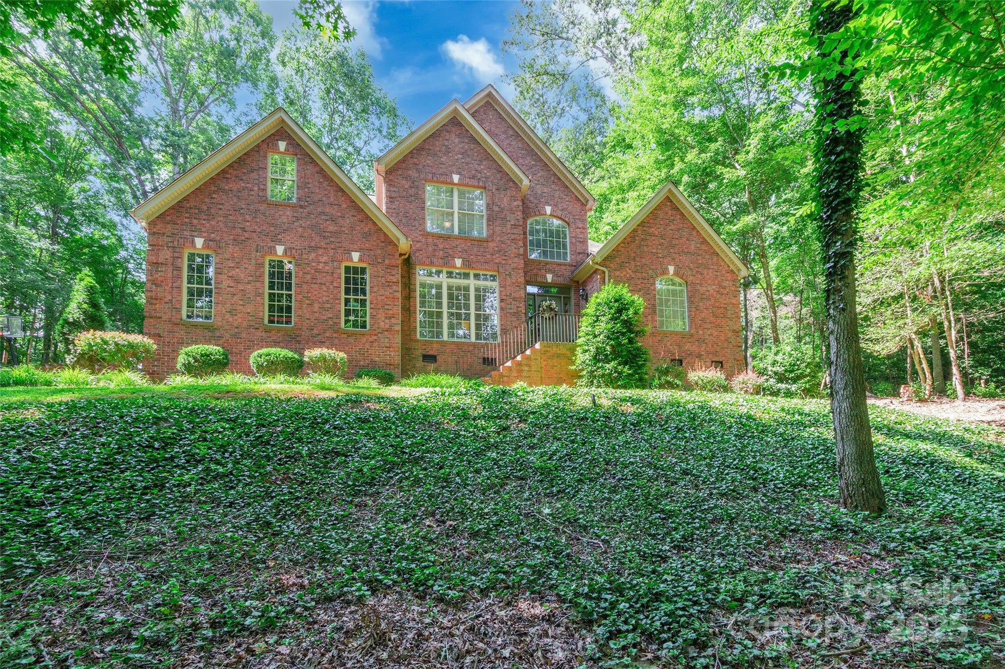 1227 Cabin Creek Court — Fort Mill