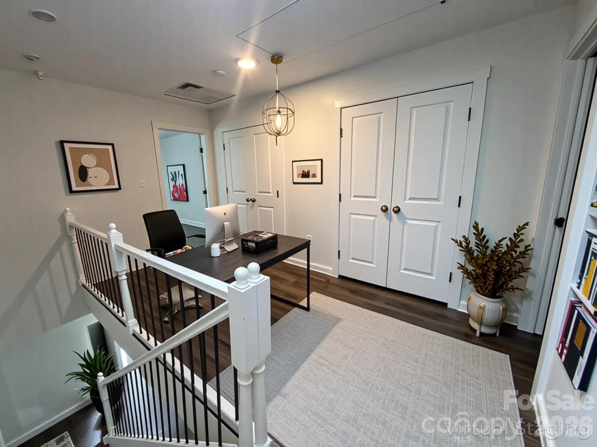 609 Crowfields Lane — Asheville