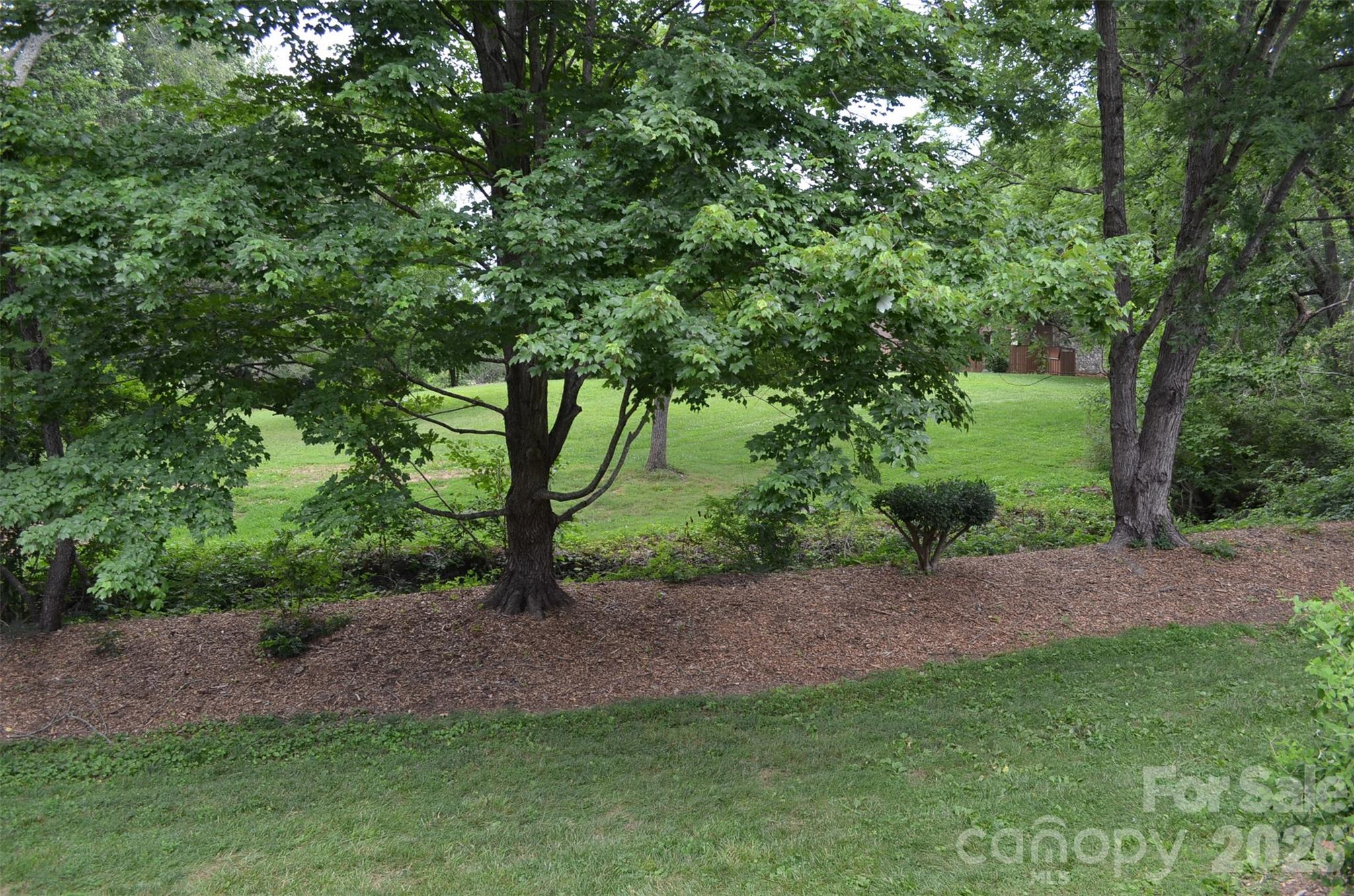609 Crowfields Lane — Asheville