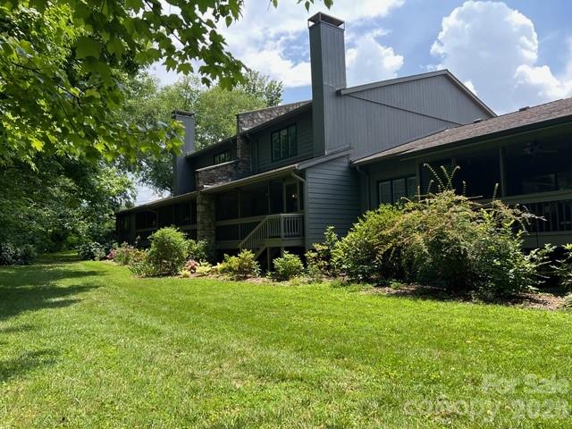 609 Crowfields Lane — Asheville