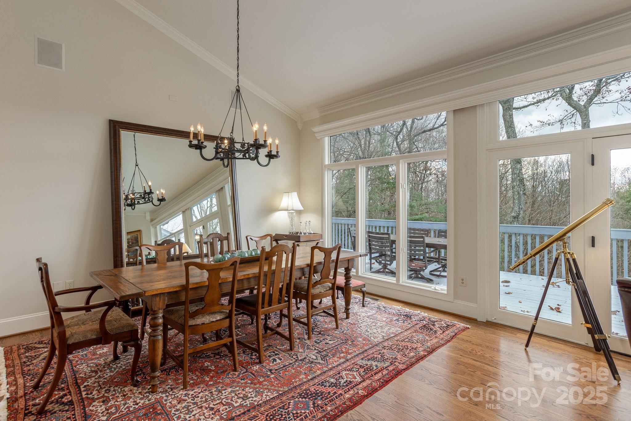 135 POPLAR Loop — Flat Rock