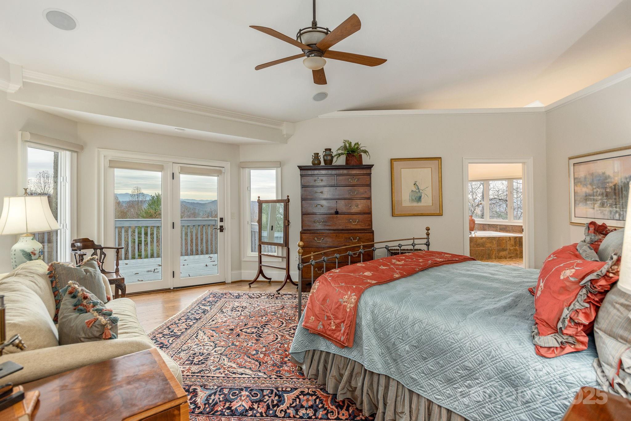 135 POPLAR Loop — Flat Rock