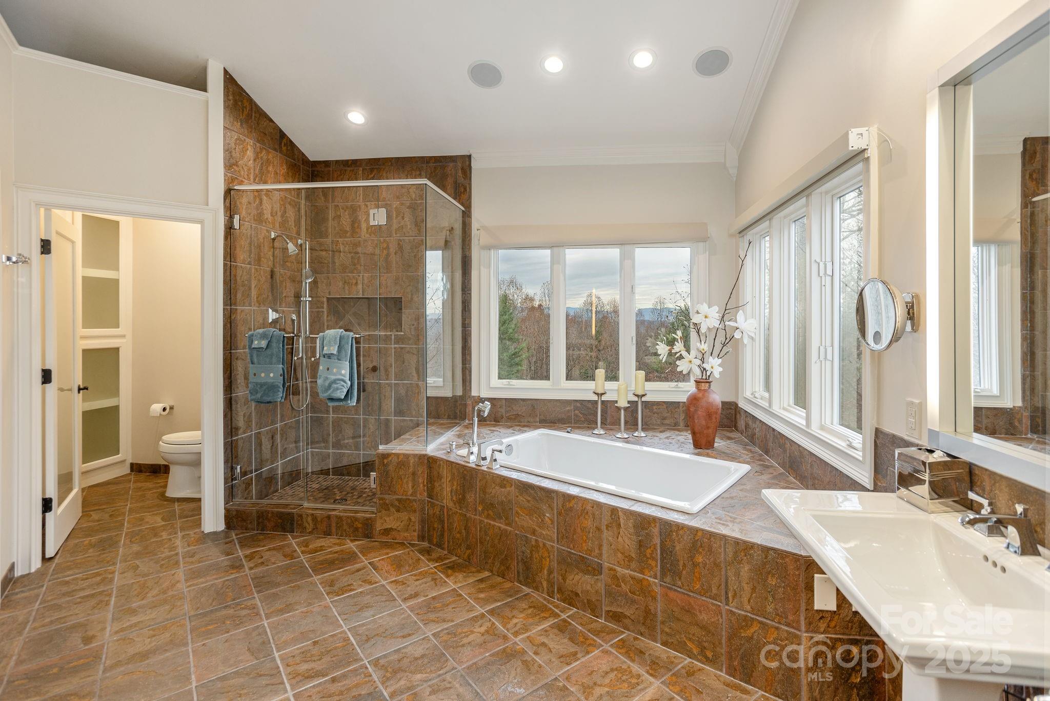 135 POPLAR Loop — Flat Rock