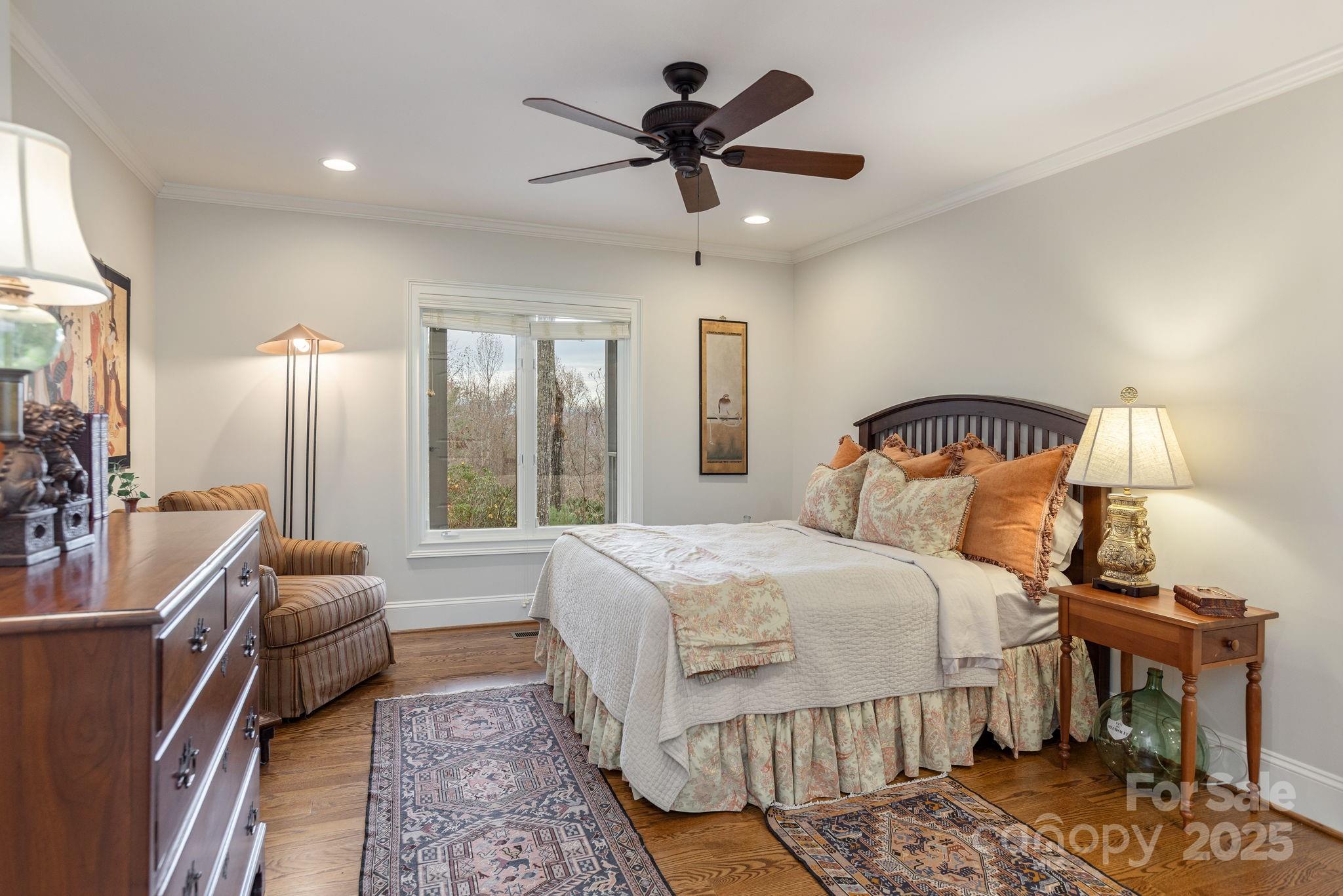 135 POPLAR Loop — Flat Rock