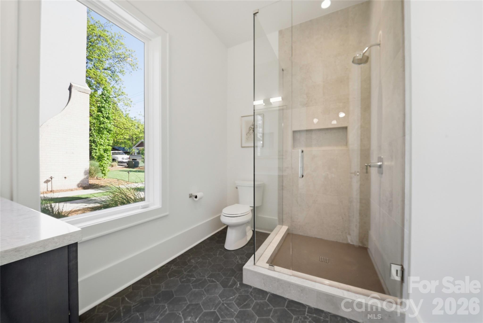 719 Charles Avenue — Charlotte