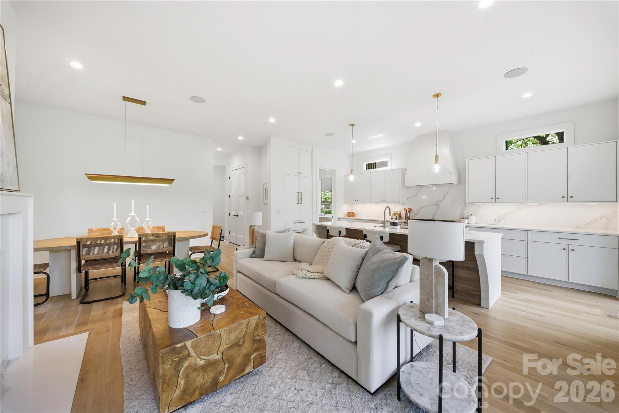 719 Charles Avenue — Charlotte