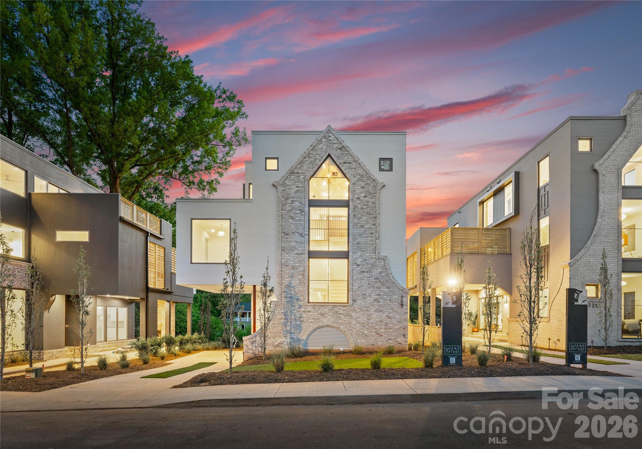 719 Charles Avenue — Charlotte
