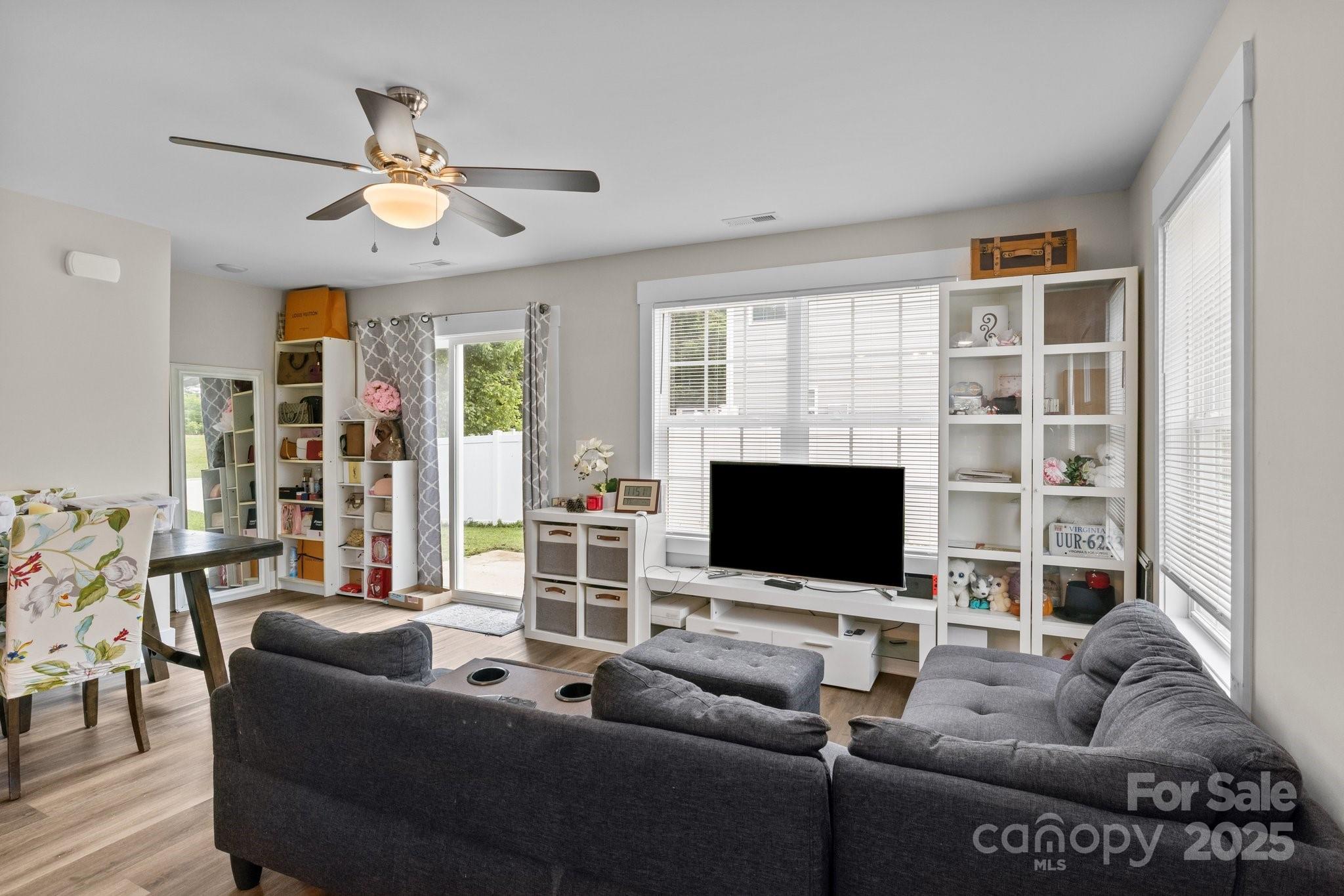 818 W Carolina Avenue — Bessemer City