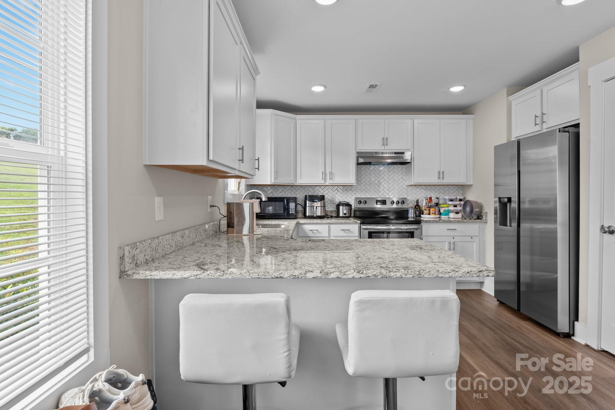 818 W Carolina Avenue — Bessemer City