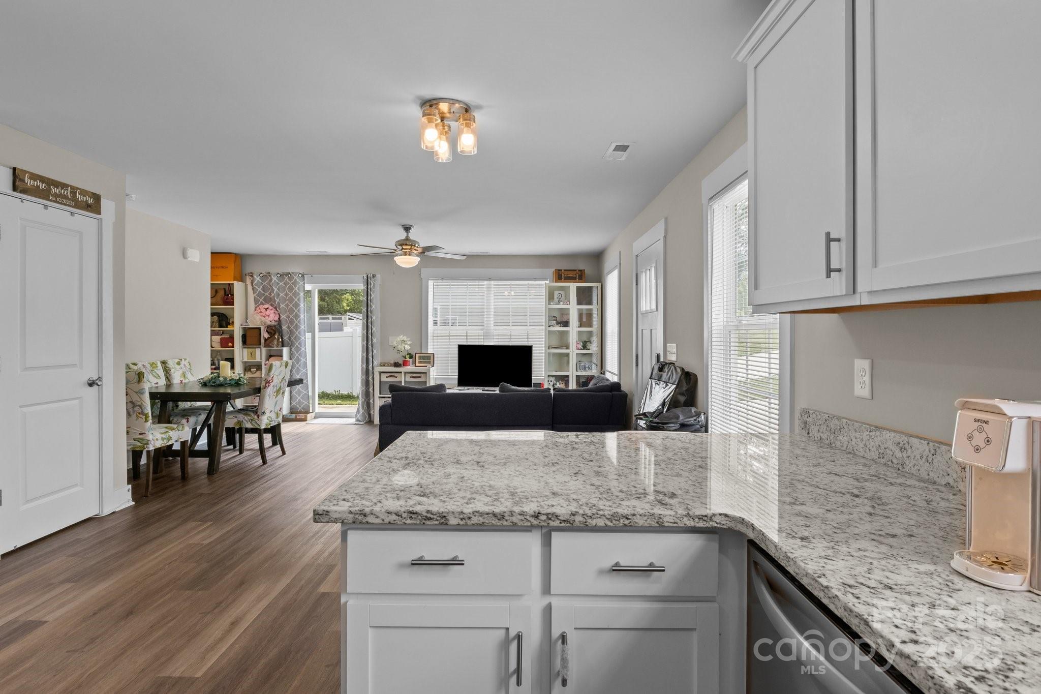 818 W Carolina Avenue — Bessemer City