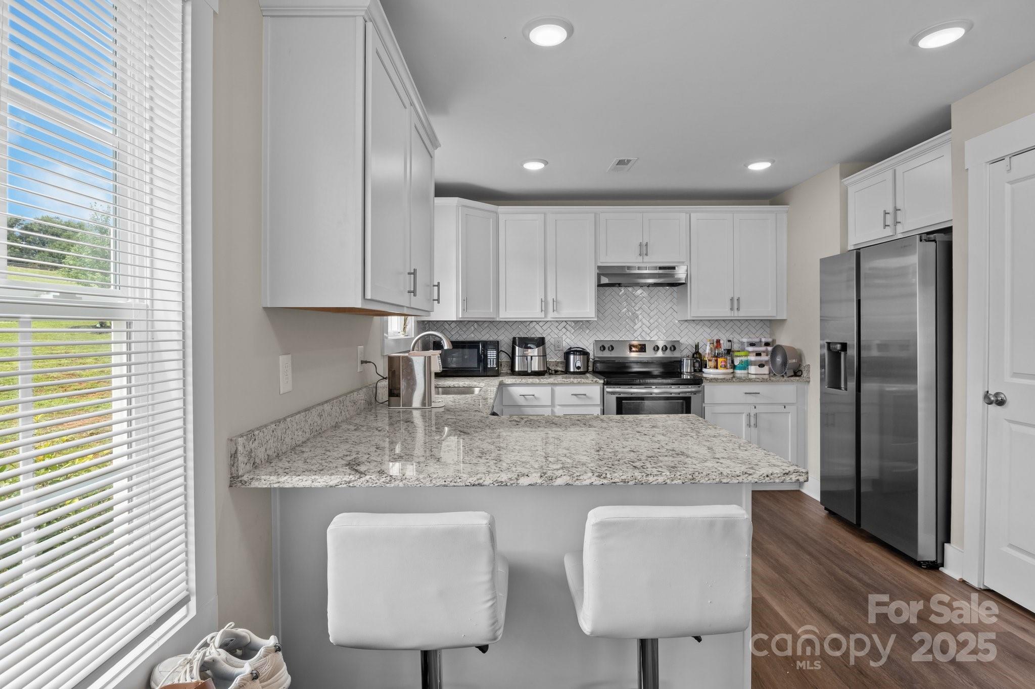 818 W Carolina Avenue — Bessemer City