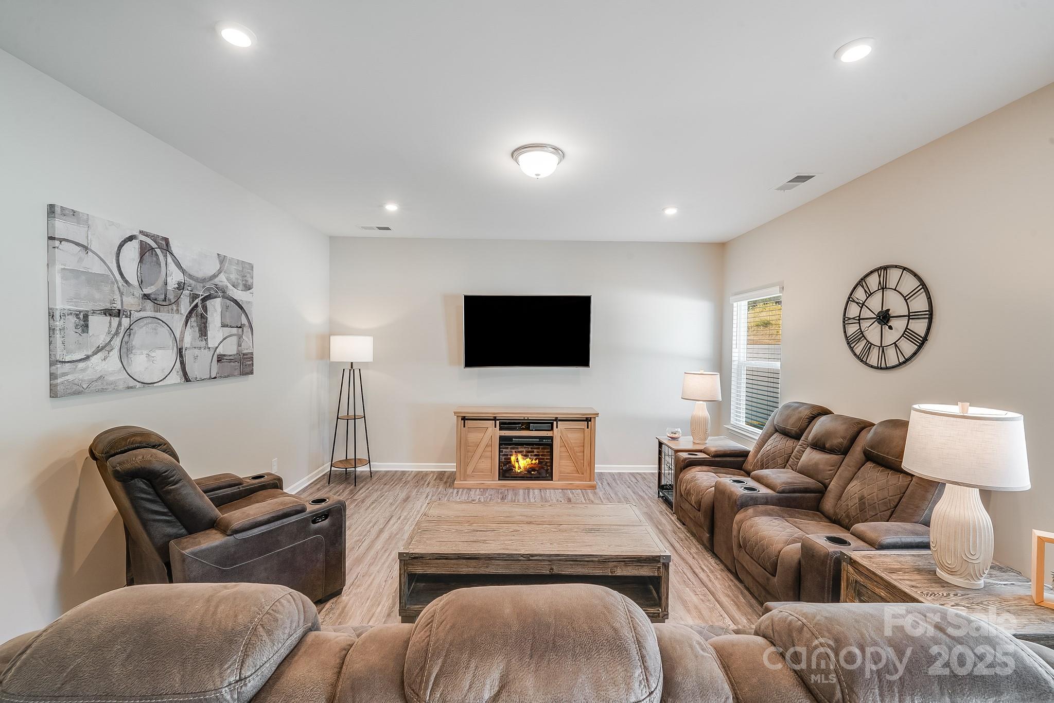177 Park View Drive — Stanfield