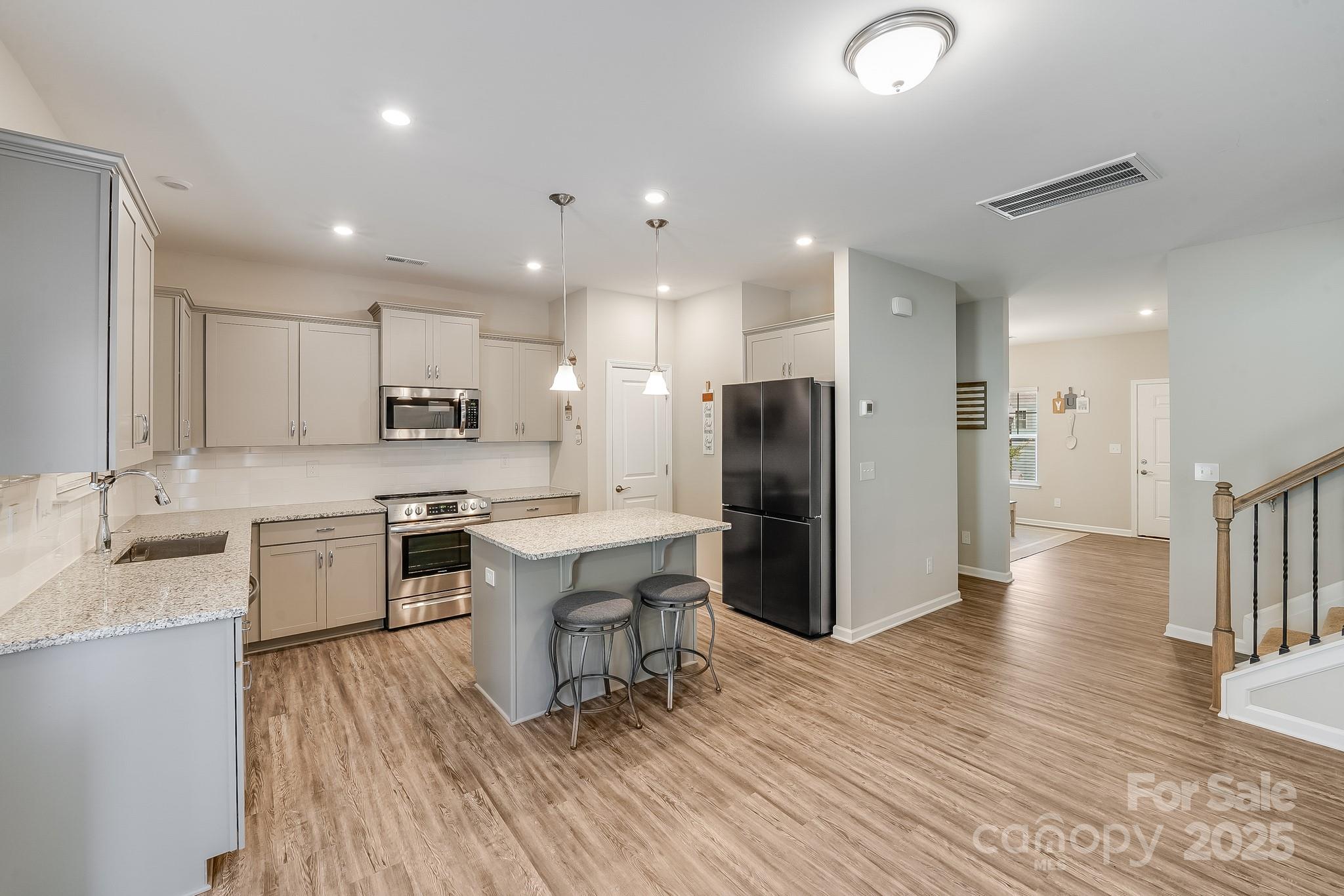 177 Park View Drive — Stanfield