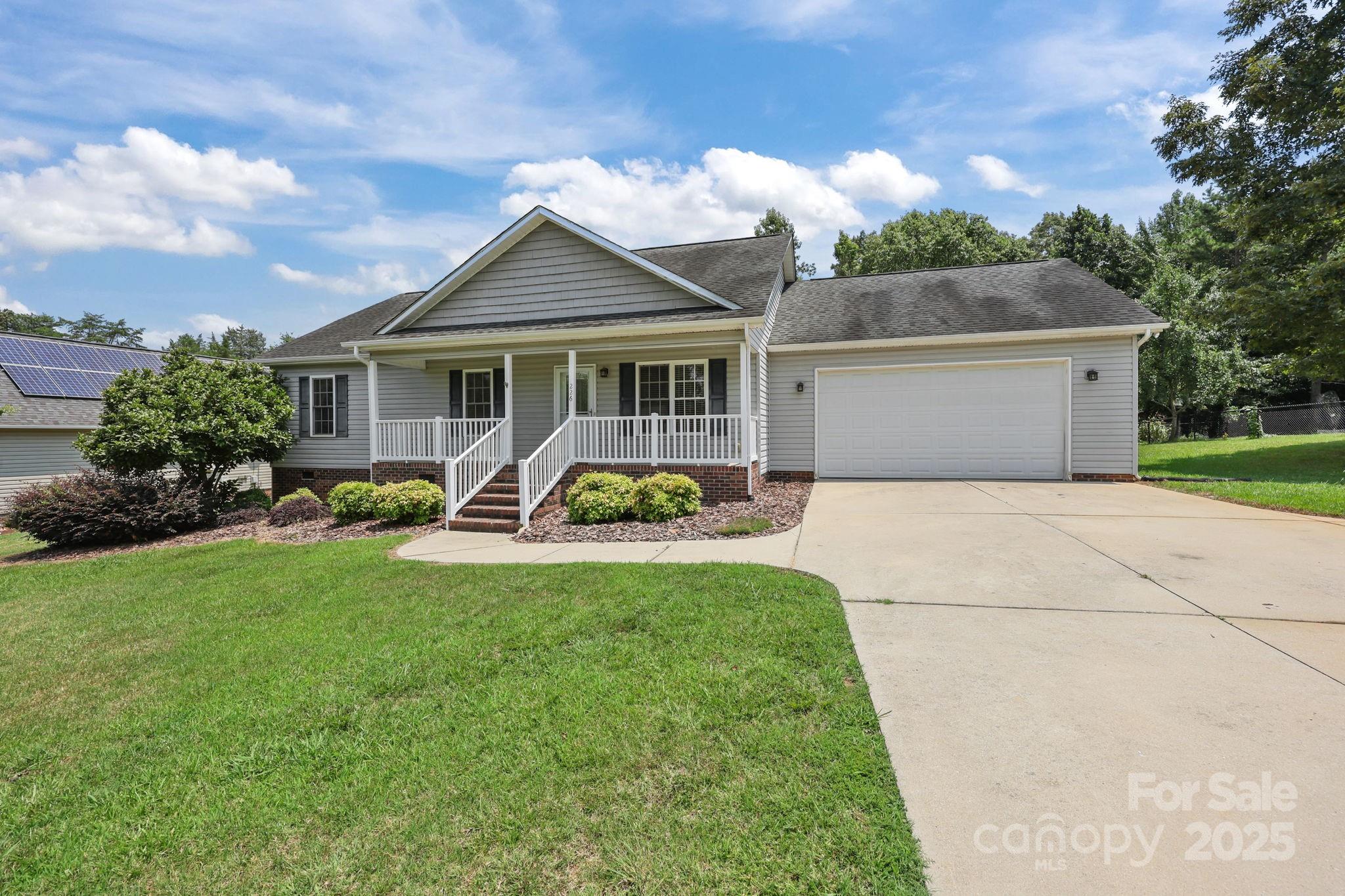 226 Brooks Farm Drive — Rockwell