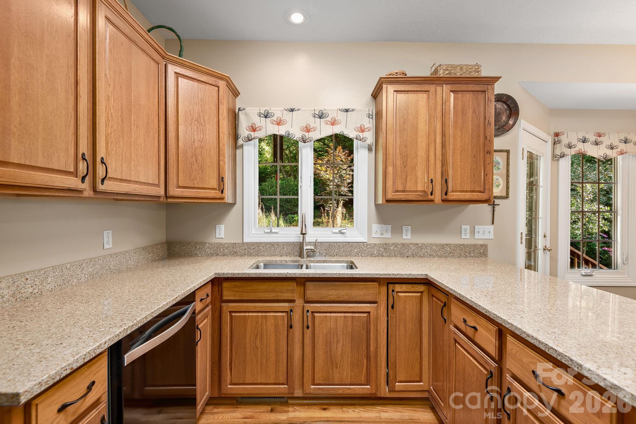 212 Blue Ridge Vista — Asheville